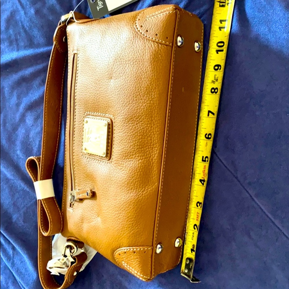 BRAND NEW TIGNANELLO PURSE BROWN